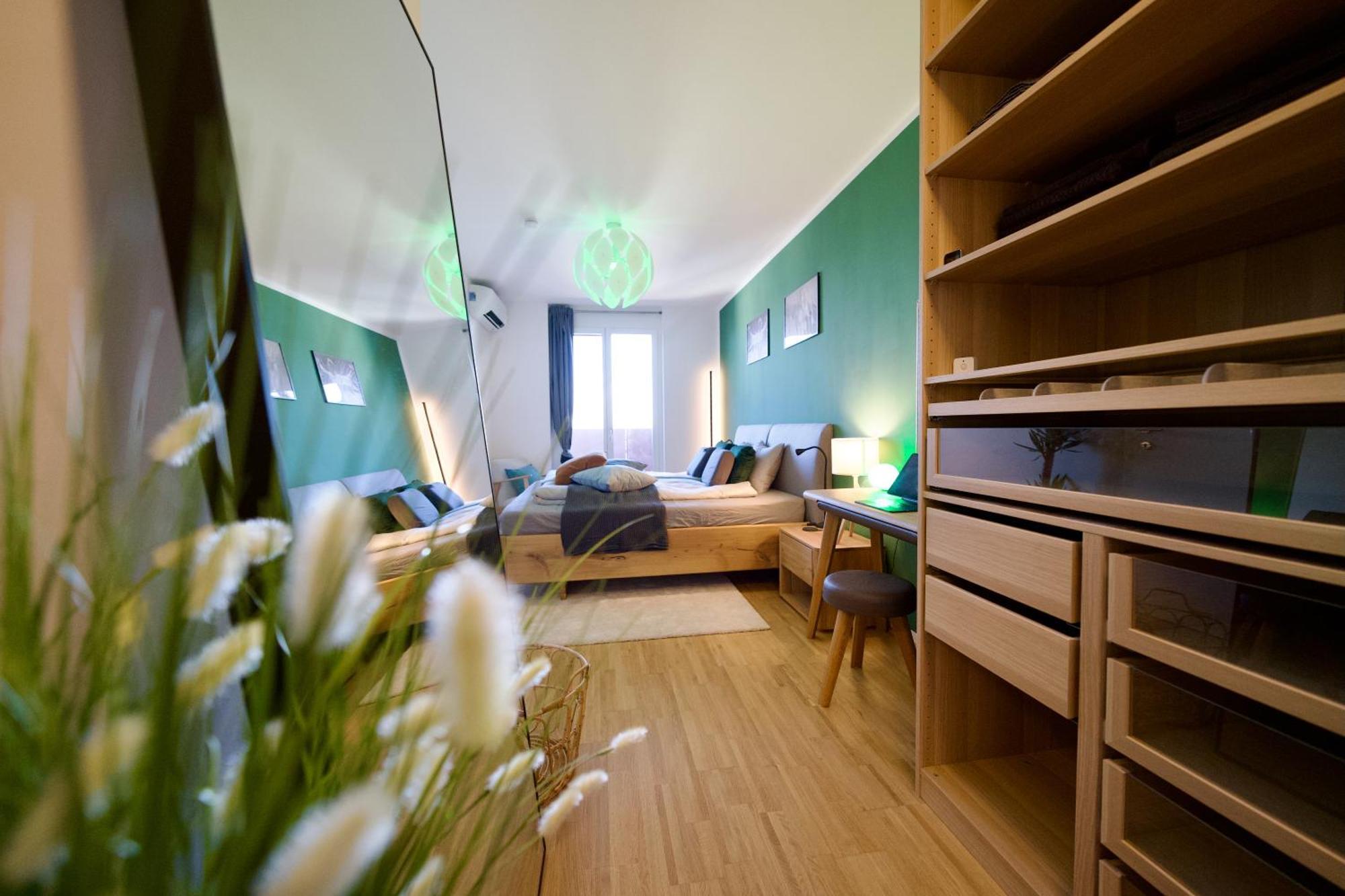Edler Wohnraum Panoramablick 3 Sz Boxspringbetten, E-Ladestation, Kaffeevollautomat, Klima, Lift, Terrasse & 2Xtg Graz Exterior photo